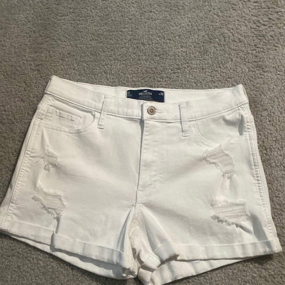 White Hollister high-rise shorts